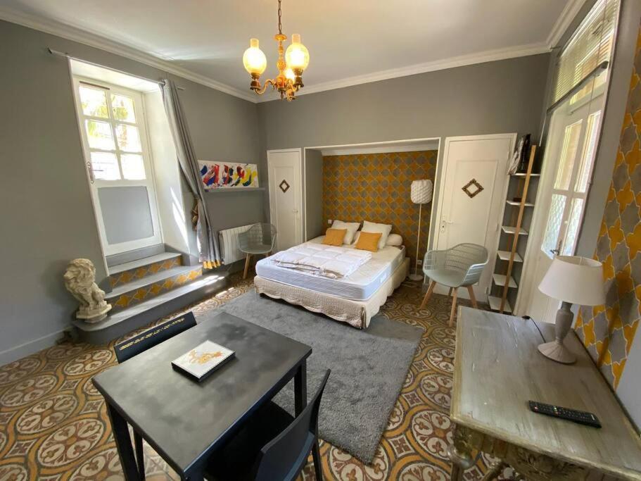 Cote Cite Appartements - Parking Prive - 100M Cite Medievale Carcasona Exterior foto