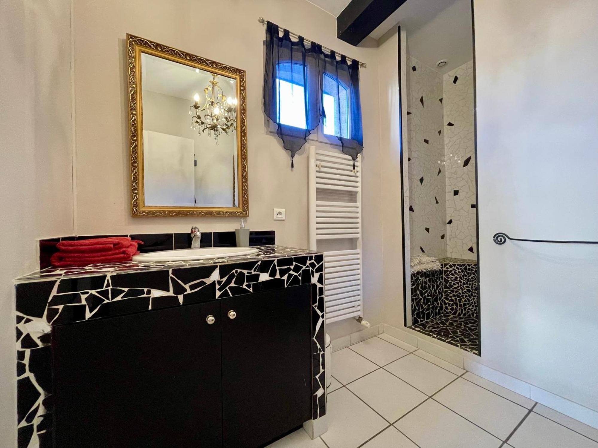 Cote Cite Appartements - Parking Prive - 100M Cite Medievale Carcasona Exterior foto