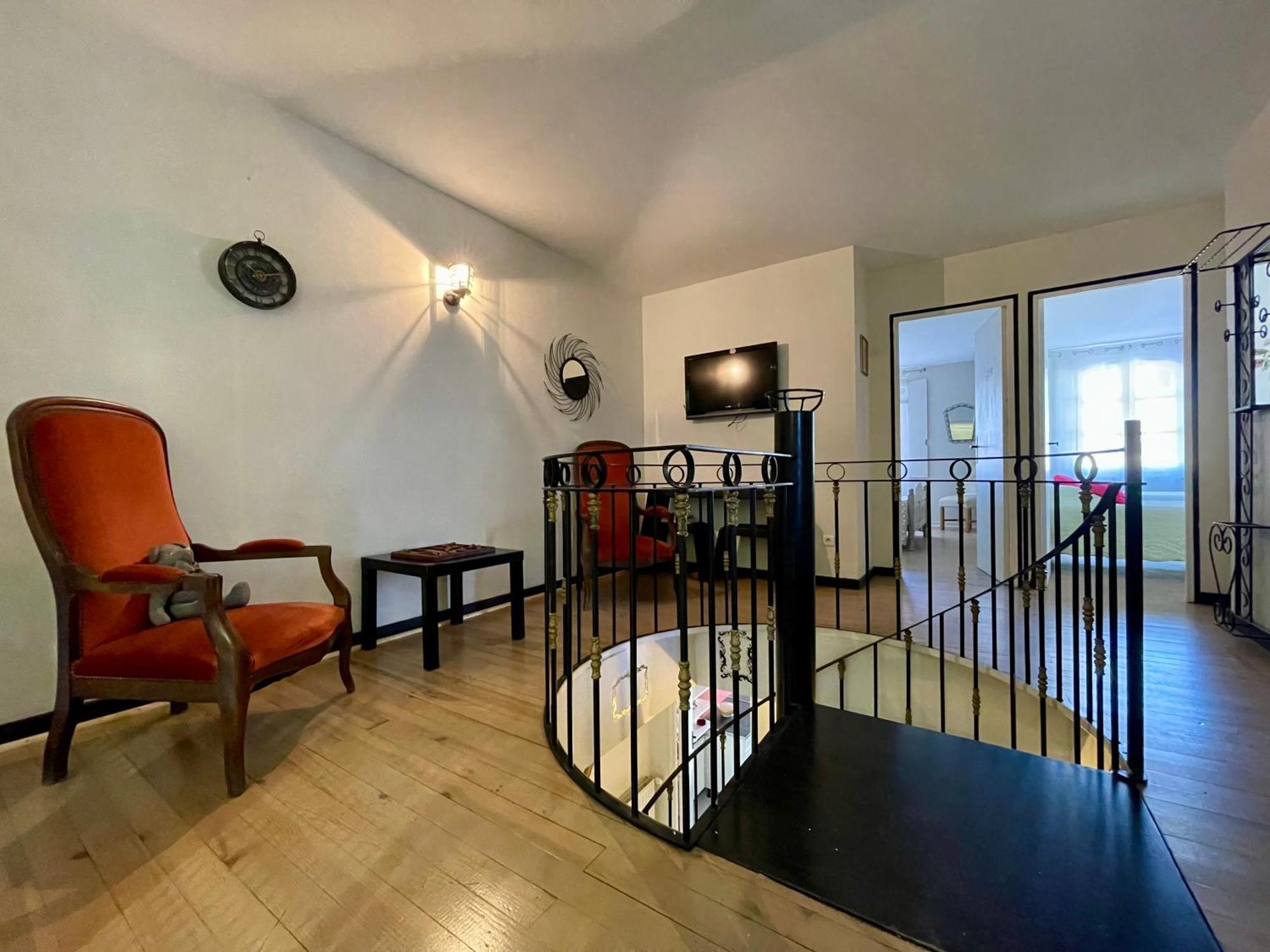 Cote Cite Appartements - Parking Prive - 100M Cite Medievale Carcasona Exterior foto